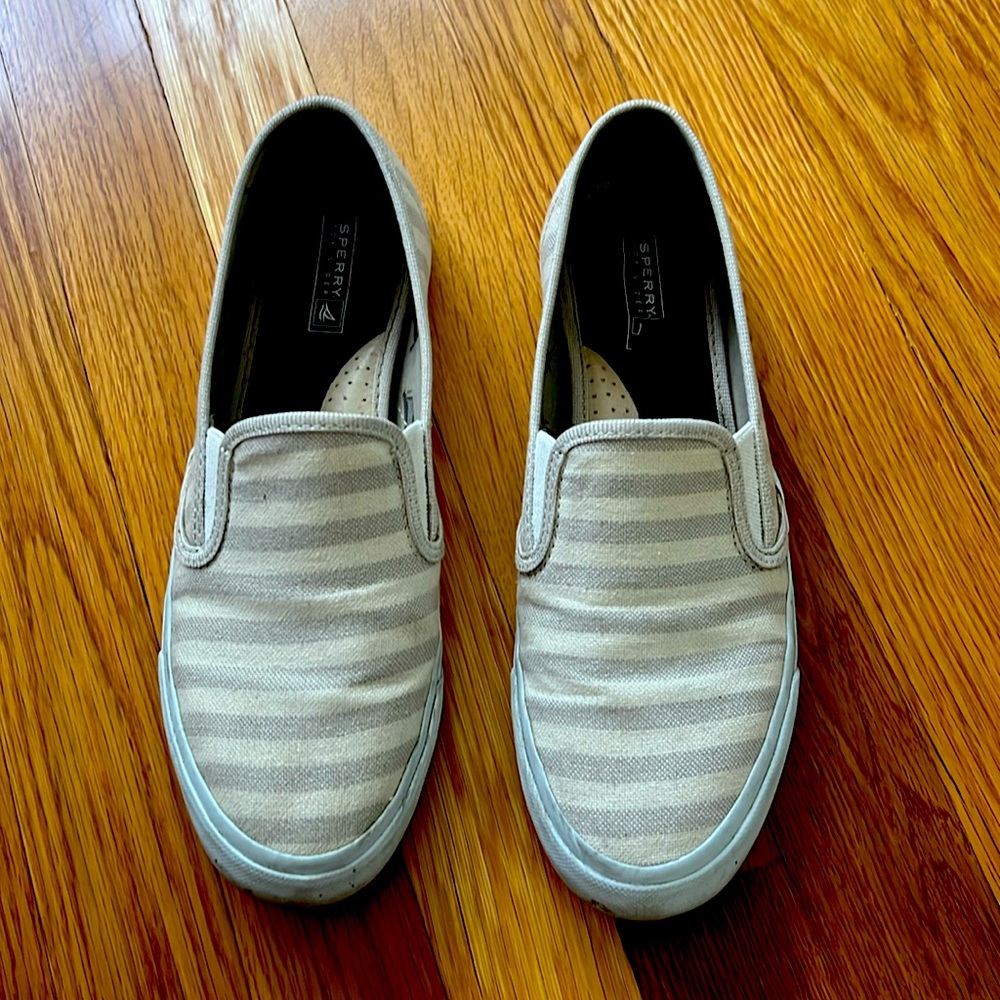 Sperry slide shoe